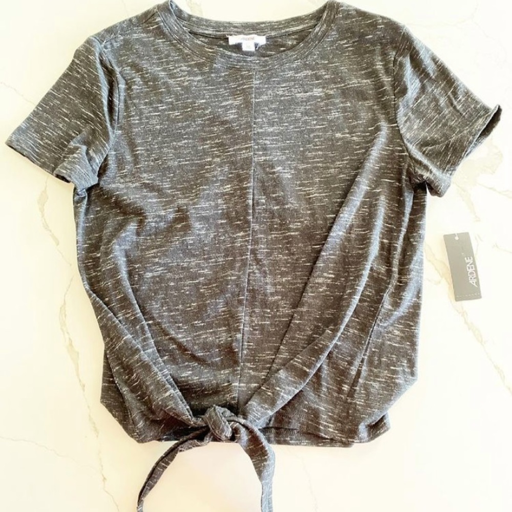 Ardene tee BNWT